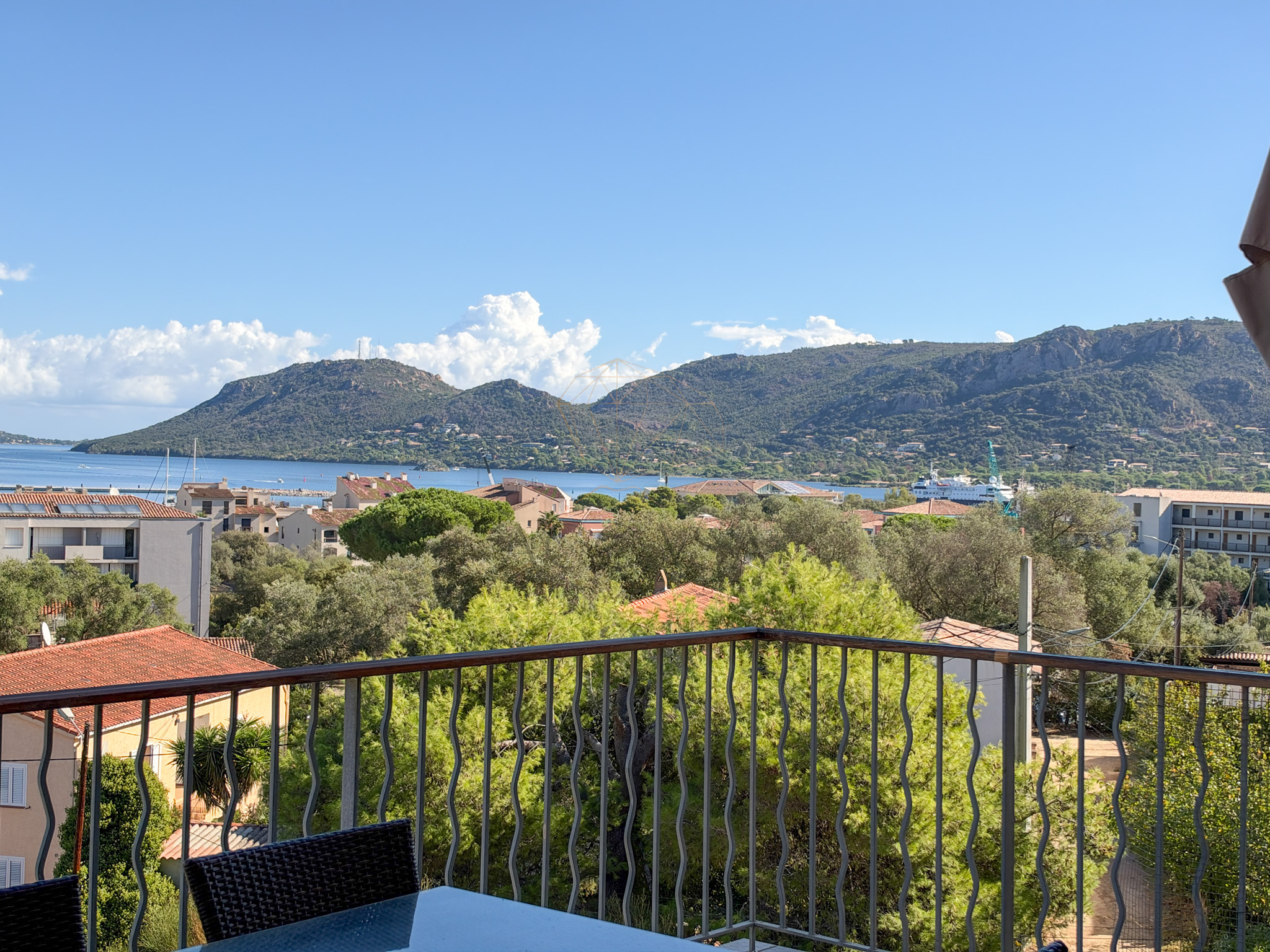 Appartement T3 105 m2 Porto Vecchio terrasse vue mer parking